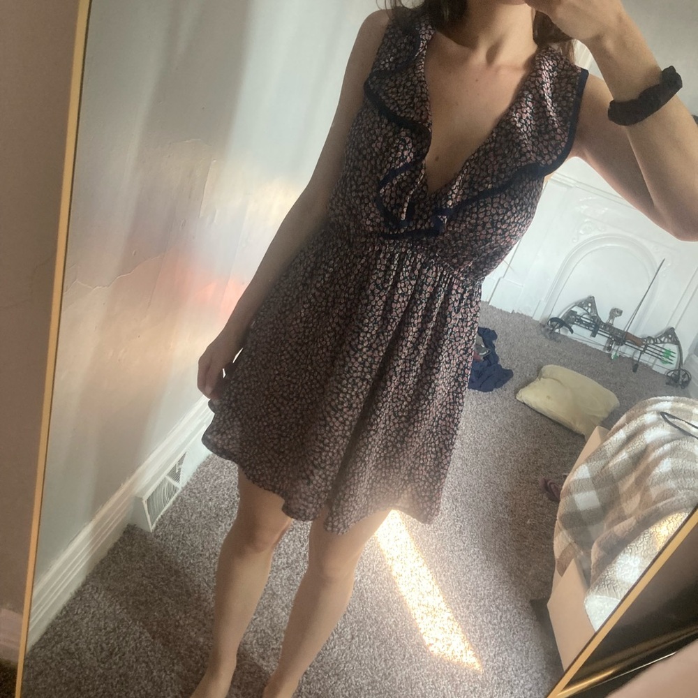 Floral Ruffle V-Neck Dress